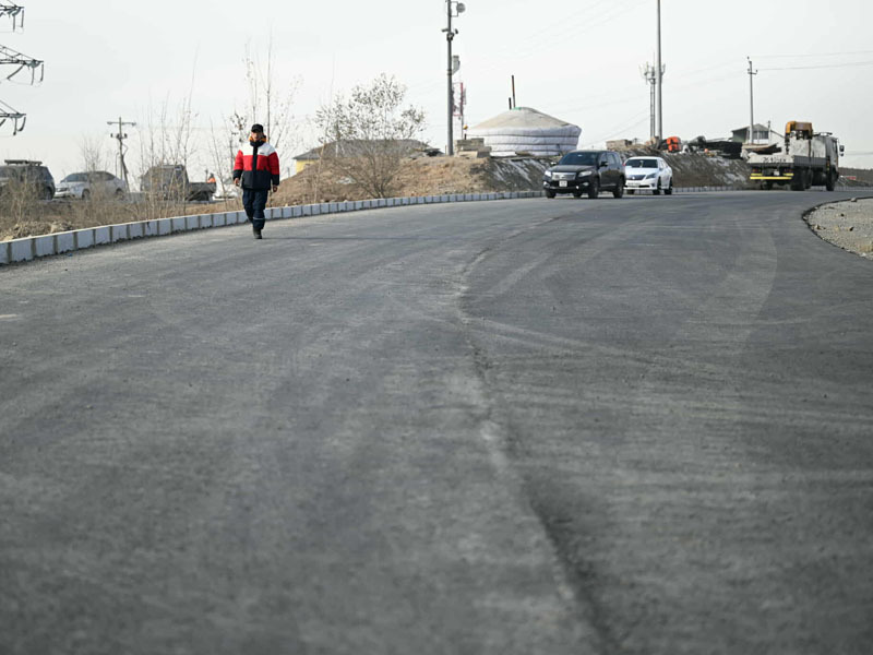 Толгойтын замыг Ард Аюушийн өргөн чөлөөтэй холбох 1.5 км авто замын зорчих хэсгийн хөдөлгөөнийг энэ сарын 31-нд нээнэ